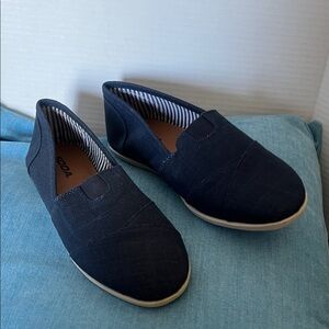 Soda Navy Canvas Slip-On Loafers